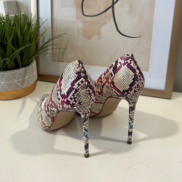 Steve Madden Pump - Size 9 - Picture 5 of 6